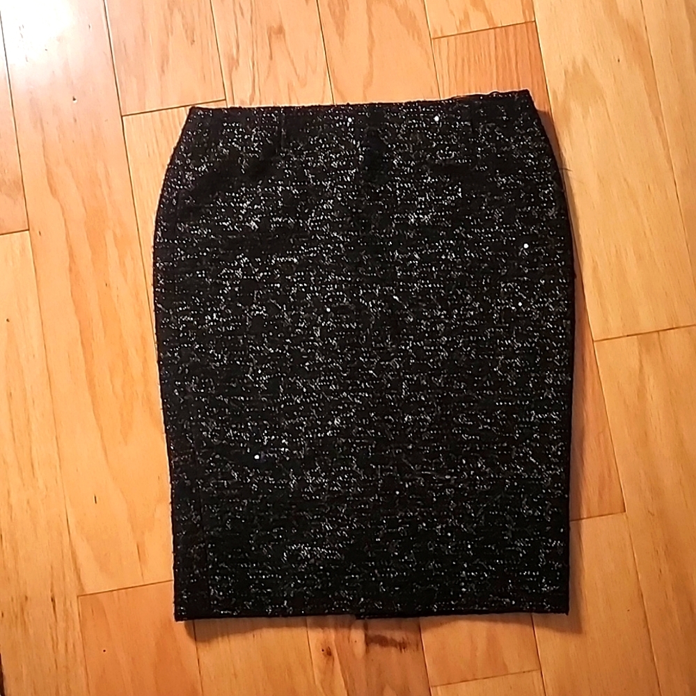 Escada Beautiful Black Skirt with Gold Threads